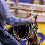 Лассо с утяжеленной нижней прядью Classic Rope Powerline Lite - в руке мастера